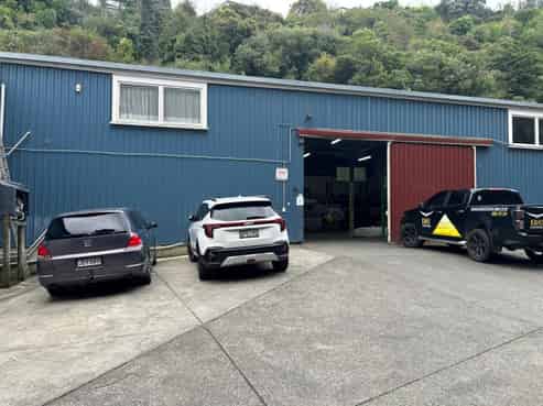 Tidy secure warehouse - fringe CBD