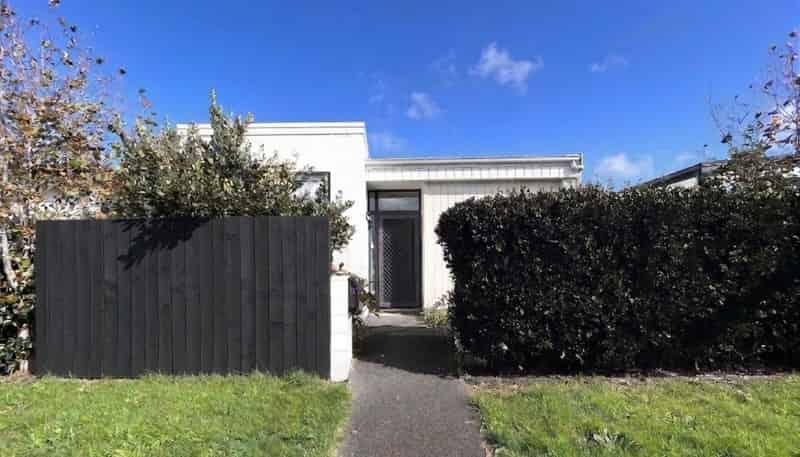 10 Liberation Road, Papakura