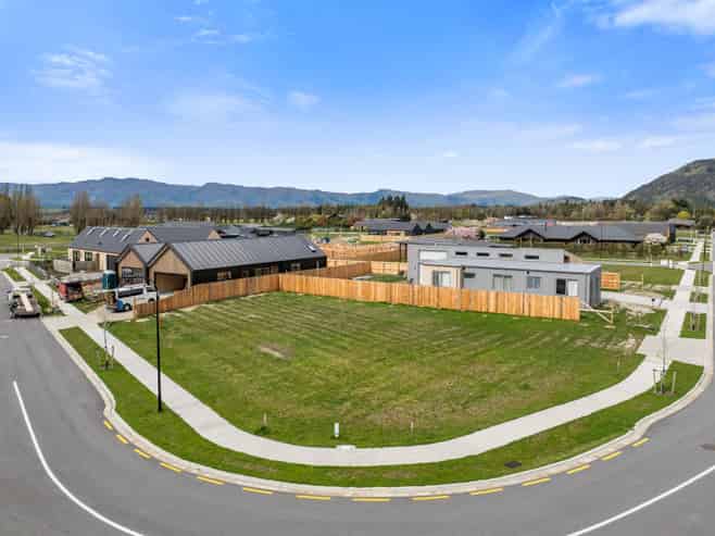 12 Rubus Street, Wanaka