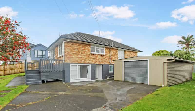 28 Buller Crescent, Manurewa