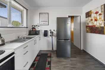 1/204 Grays Road, Saint Leonards