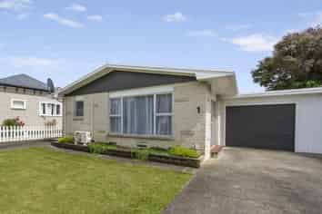 1/204 Grays Road, Saint Leonards