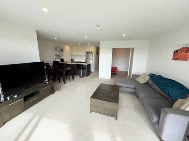 60/8 Thompson Park Road, Mount Wellington