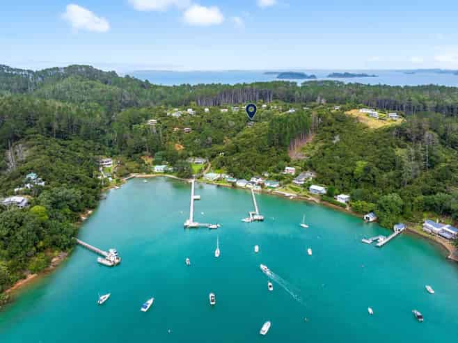 8A Schoolhouse Bay Road, Kawau Island