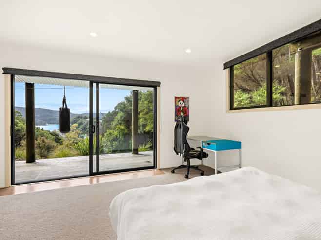 8A Schoolhouse Bay Road, Kawau Island