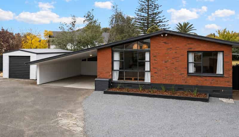 24 Lynette Place, Mangere
