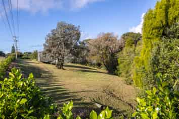 61 Hauraki Road, Leigh
