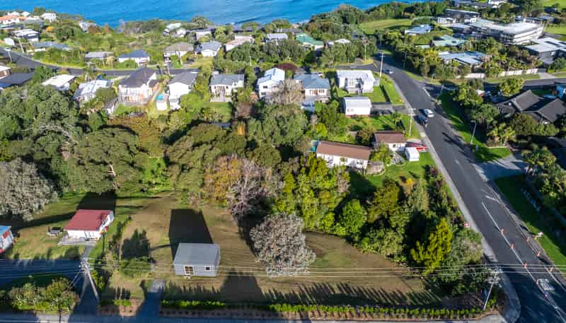 61 Hauraki Road, Leigh