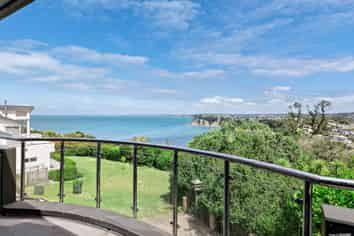 65 Roberts Road, Matakatia