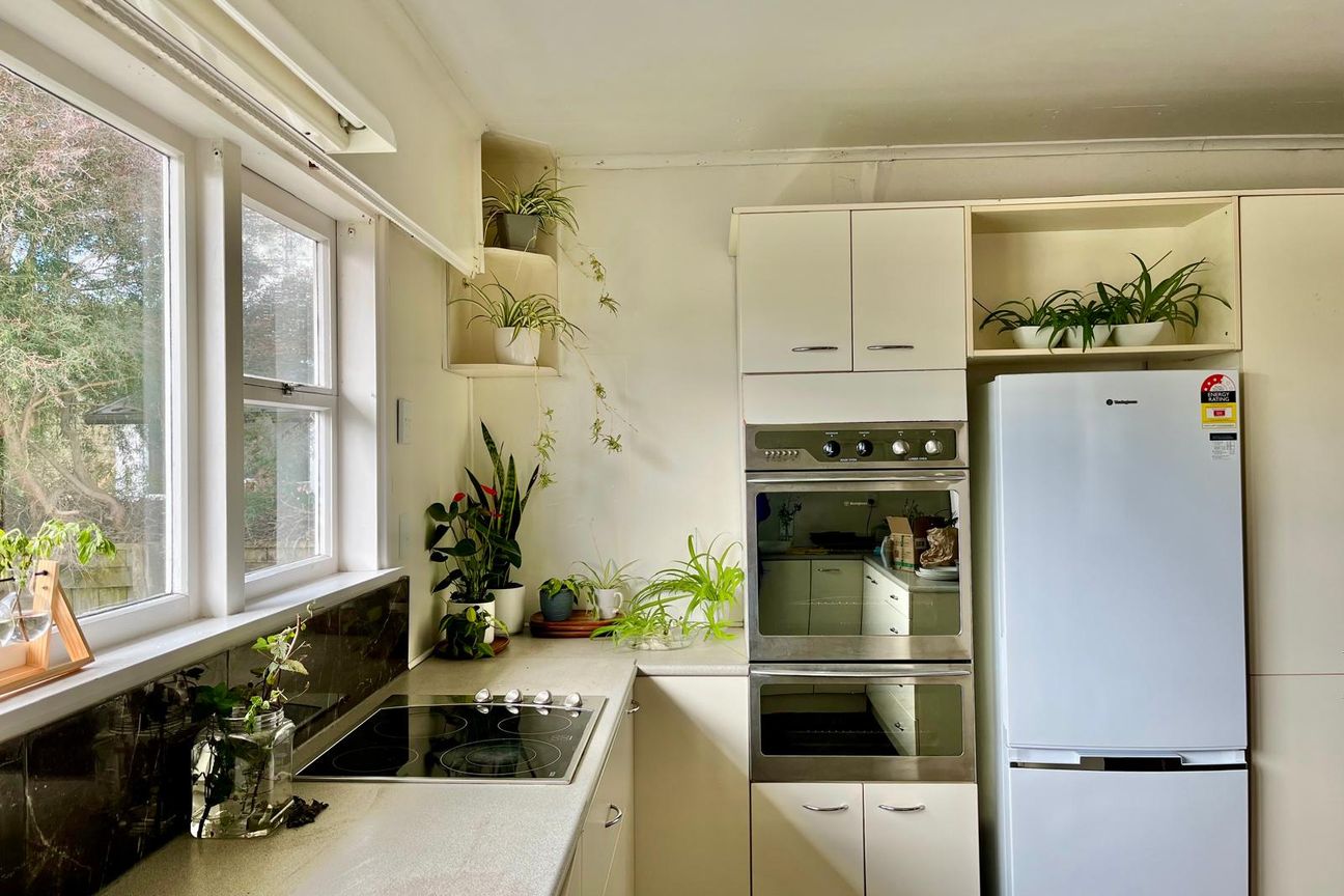 Spacious, Sunny & Full of Potential - Aanzicht 3
