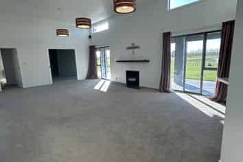 661 Cornwall Road, Carterton
