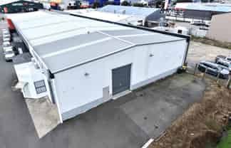Move‑in ready 220m2 warehouse/workshop