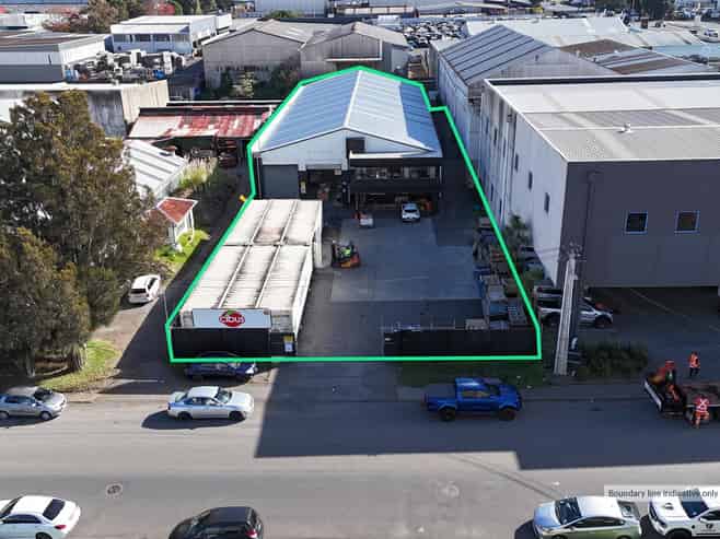 Premium Penrose 1,035sqm Industrial + 817sqm Yard