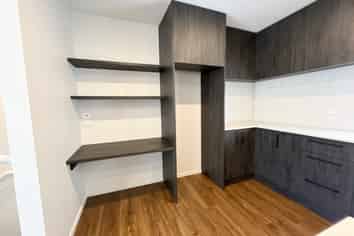 8/317 Lincoln Road, Addington