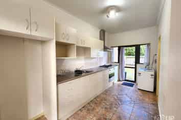 113a Marina View Drive, West Harbour