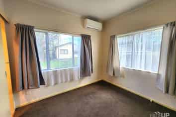 113a Marina View Drive, West Harbour