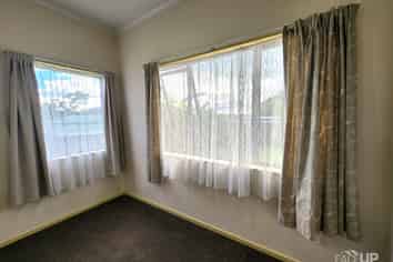 113a Marina View Drive, West Harbour