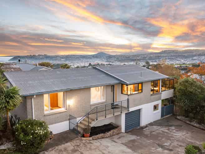 239 Highcliff Road, Shiel Hill