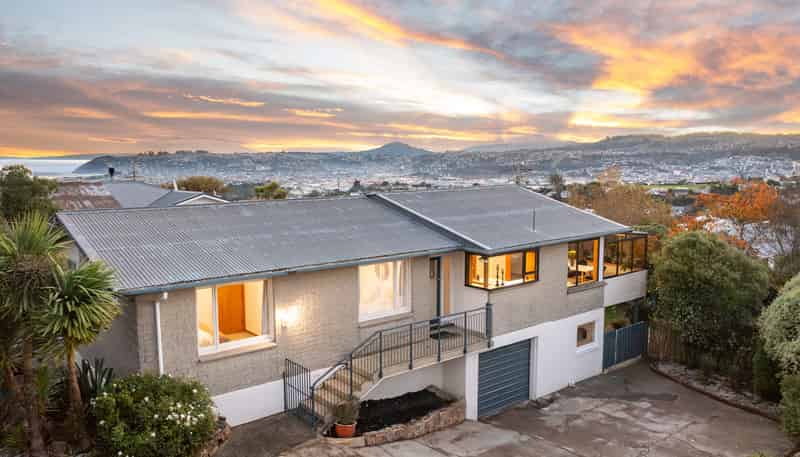 239 Highcliff Road, Shiel Hill