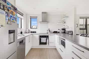 15 Discovery Place, Marfell