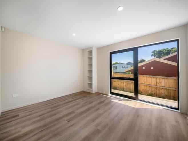 8/2 Nikau Street, New Lynn