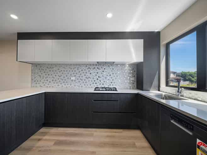 8/2 Nikau Street, New Lynn