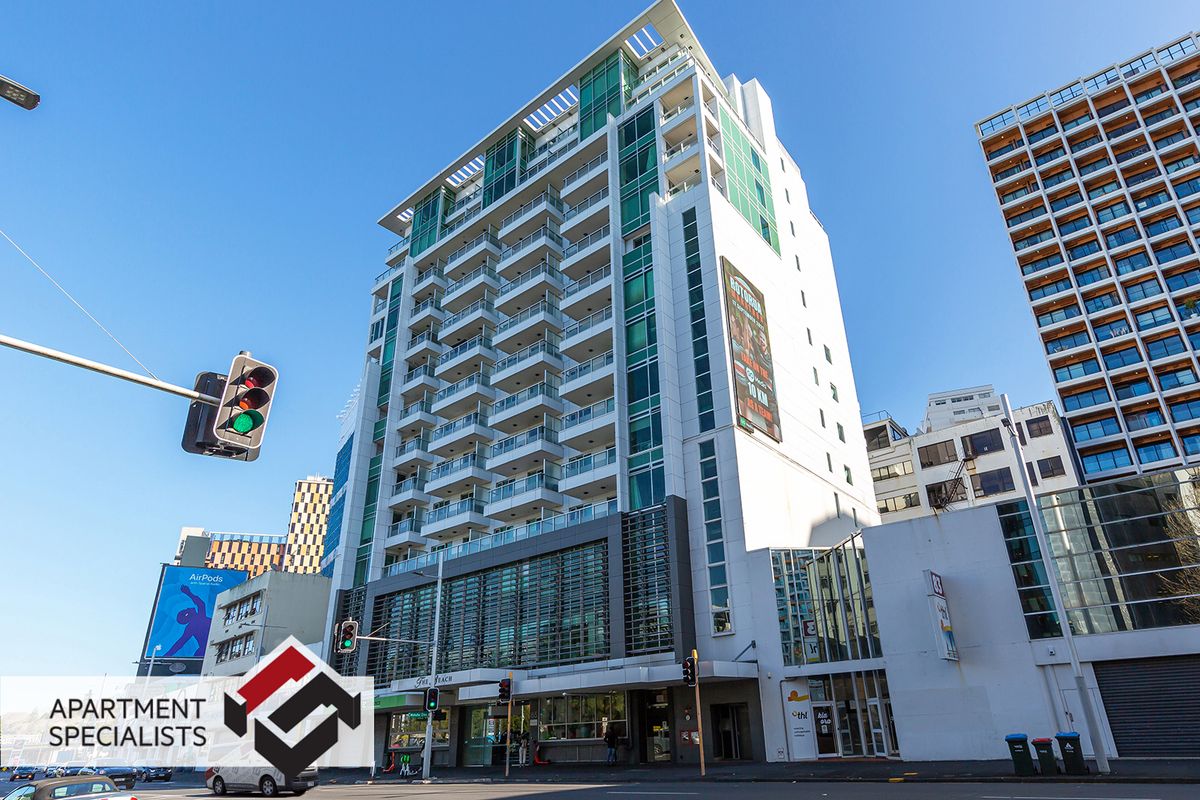 Cash Buyer Opportunity. Waterfront. - Więcej