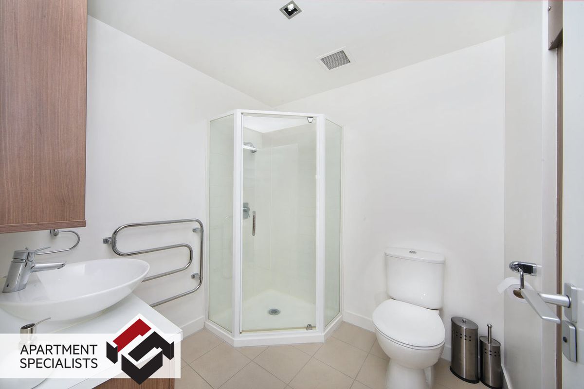 Cash Buyer Opportunity. Waterfront. - Widok 5