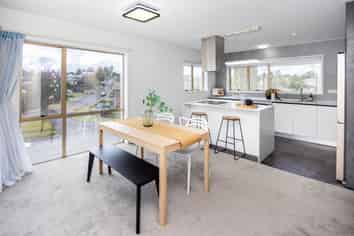 16 Garthwood Road, Hillcrest