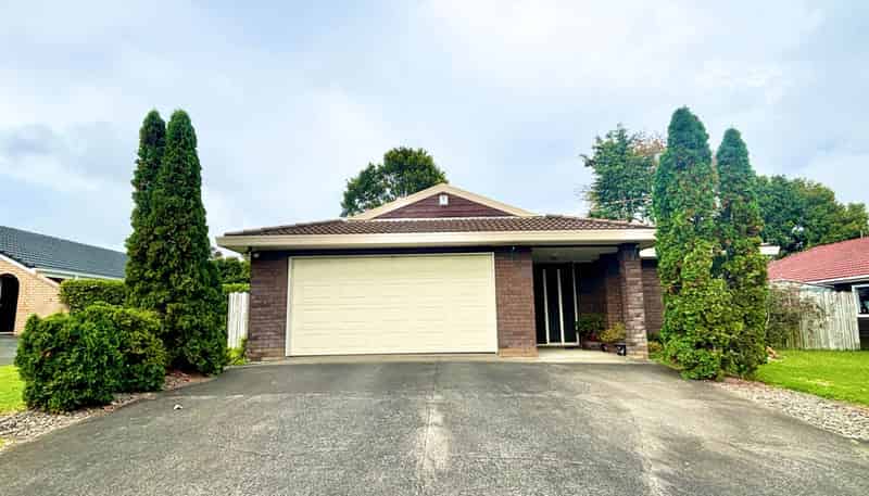 8 West Fairway, Golflands