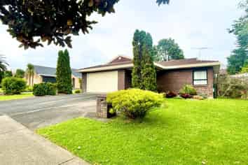 8 West Fairway, Golflands