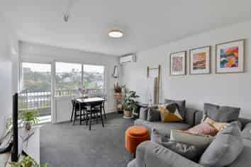 13/20 Central Road, Kingsland