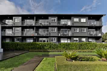 13/20 Central Road, Kingsland