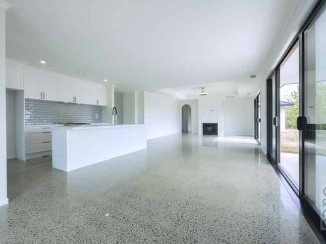 524 Ridge Road, Riverhead
