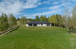 524 Ridge Road, Riverhead