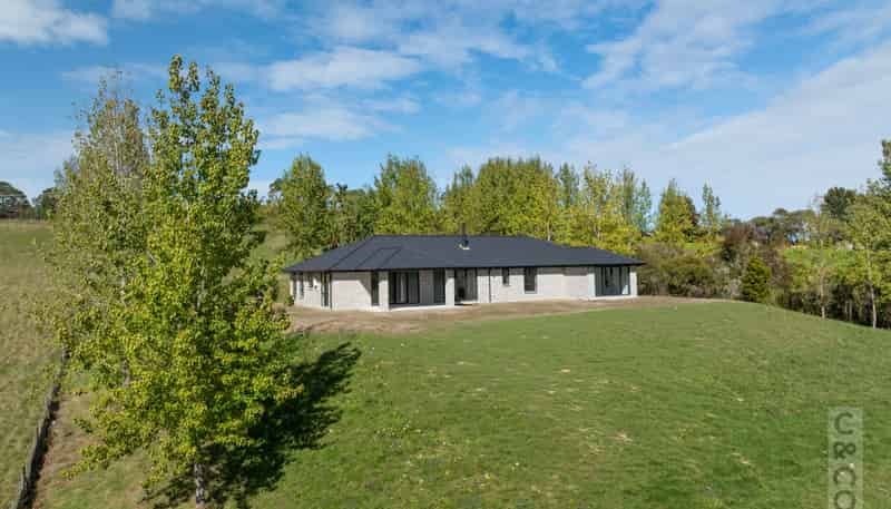 524 Ridge Road, Riverhead