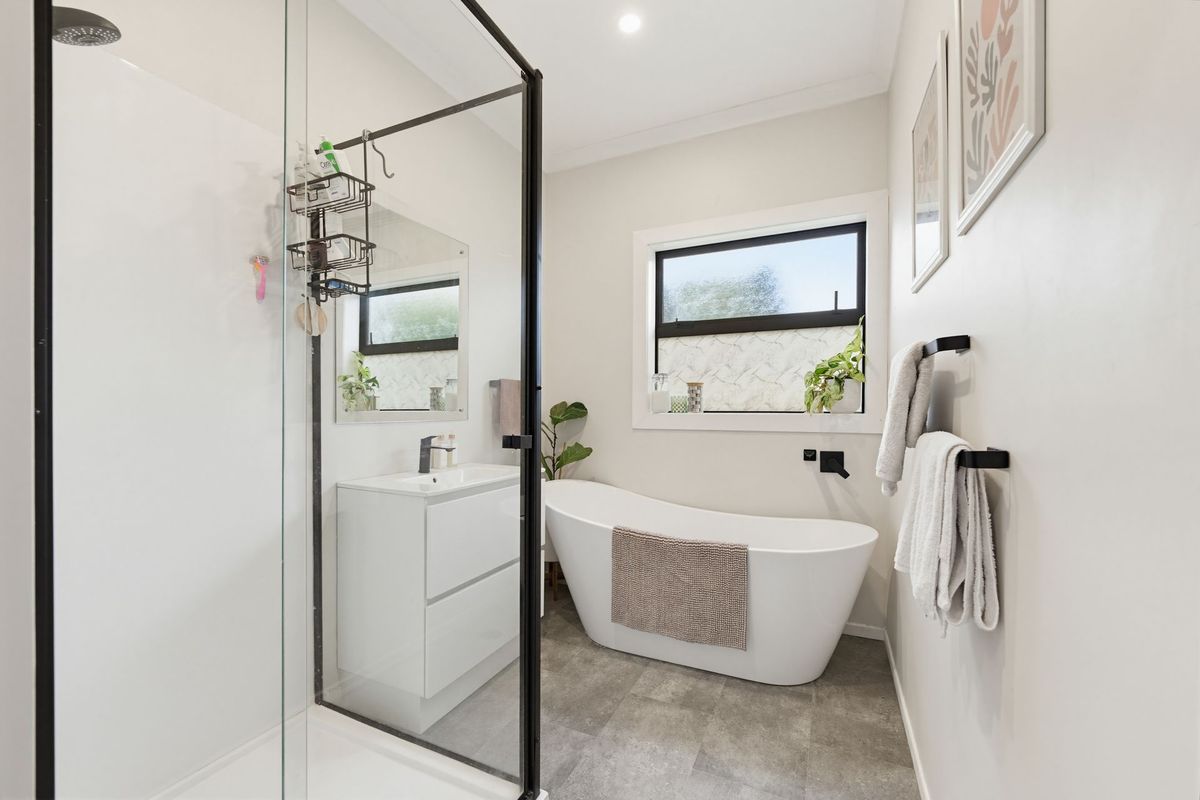Solid Brick, Modern Upgrades, Endless Potential - Widok 3