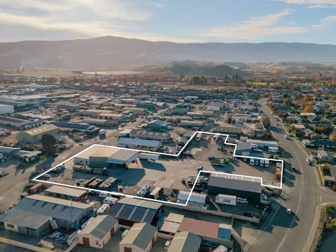 Large Industrial Yard & Warehouse Opportunity