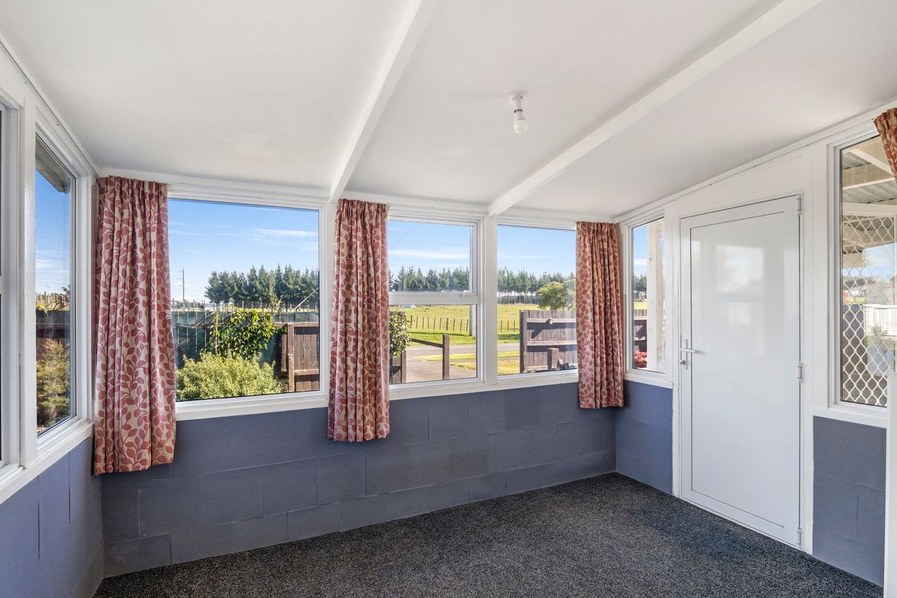 Warm, Low maintenance, Move in Ready! – pohled 6