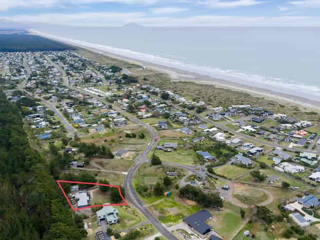 208-210 Park Avenue, Waitarere Beach