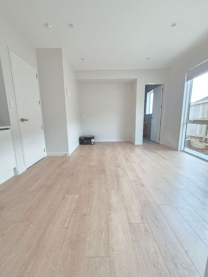 Modern 2-Bedroom Unit in Orewa - Mehr