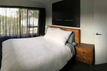 593A Glenfield Road, Totara Vale