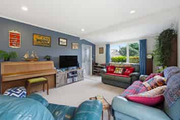15a Middleton Road, Paraparaumu Beach