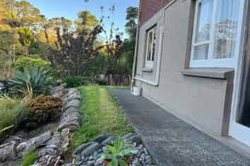 2/202A Beach Road, Campbells Bay