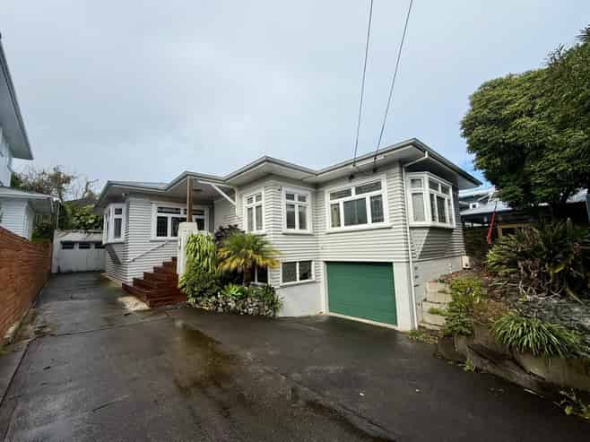 4 Woodford Road, Mount Eden