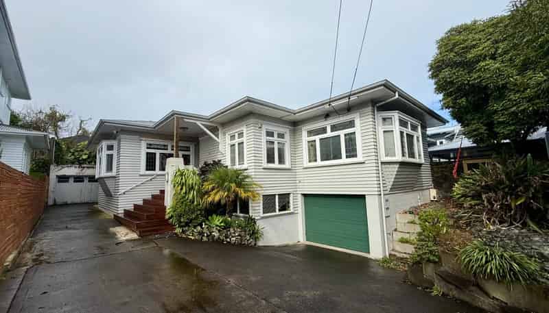 4 Woodford Road, Mount Eden