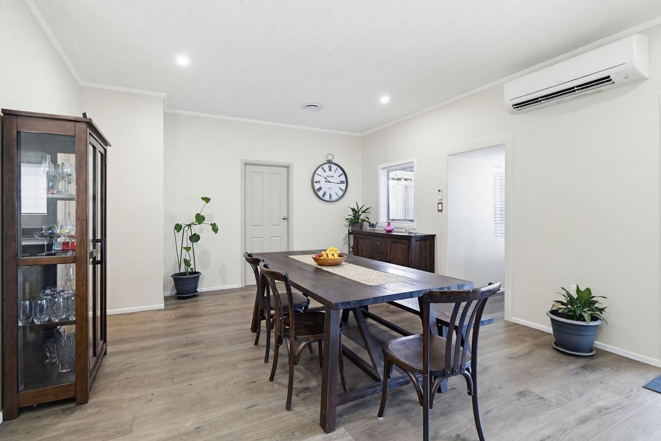 Eight Bedrooms, Built for Living Large! - Ansicht 4
