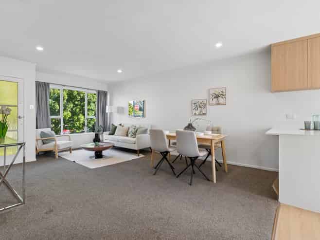 4/56  Pilkington Road, Panmure
