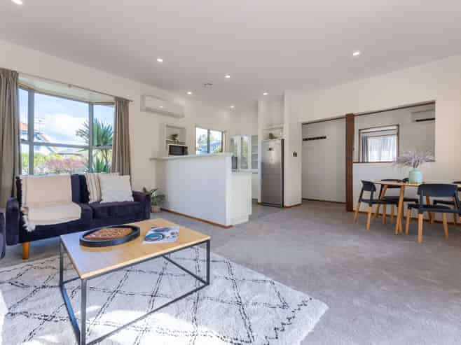 14B Realm Drive, PARAPARAUMU