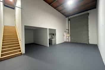 Fully Secure Industrial Unit – 100m²